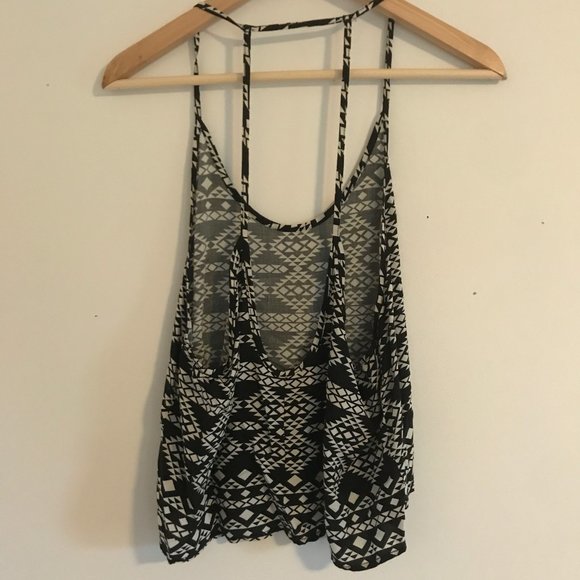 Tribal Patterned Open Strappy Back Flowy Tank Top - Picture 2 of 2
